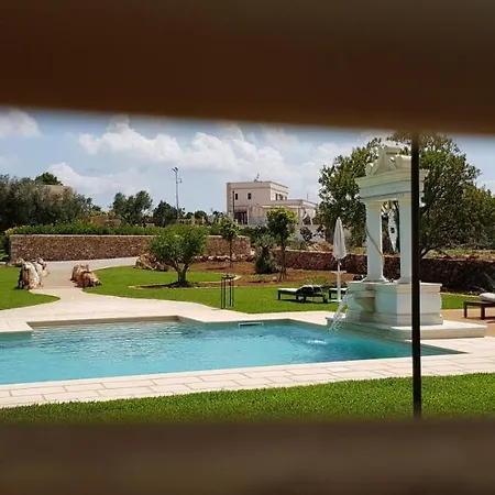 Фермерский дом Masseria Cisternella Аллисте